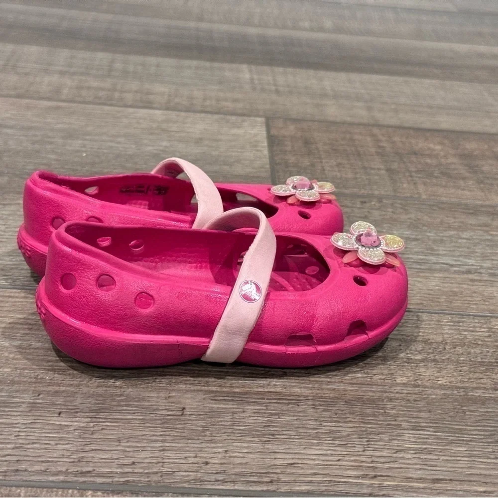Crocs Toddler Girls Size 6 Mary Jane Shoes Pink Flowers Flats Slip on